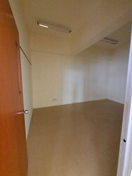 Kew Sian King (D18), Office #456708291